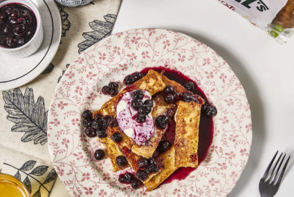 French Toast with Mascarpone and Blueberry Sauce